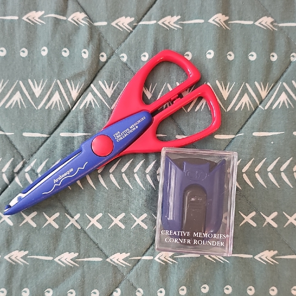 CREATIVE MEMORIES Scissor And Corner Rounder Set